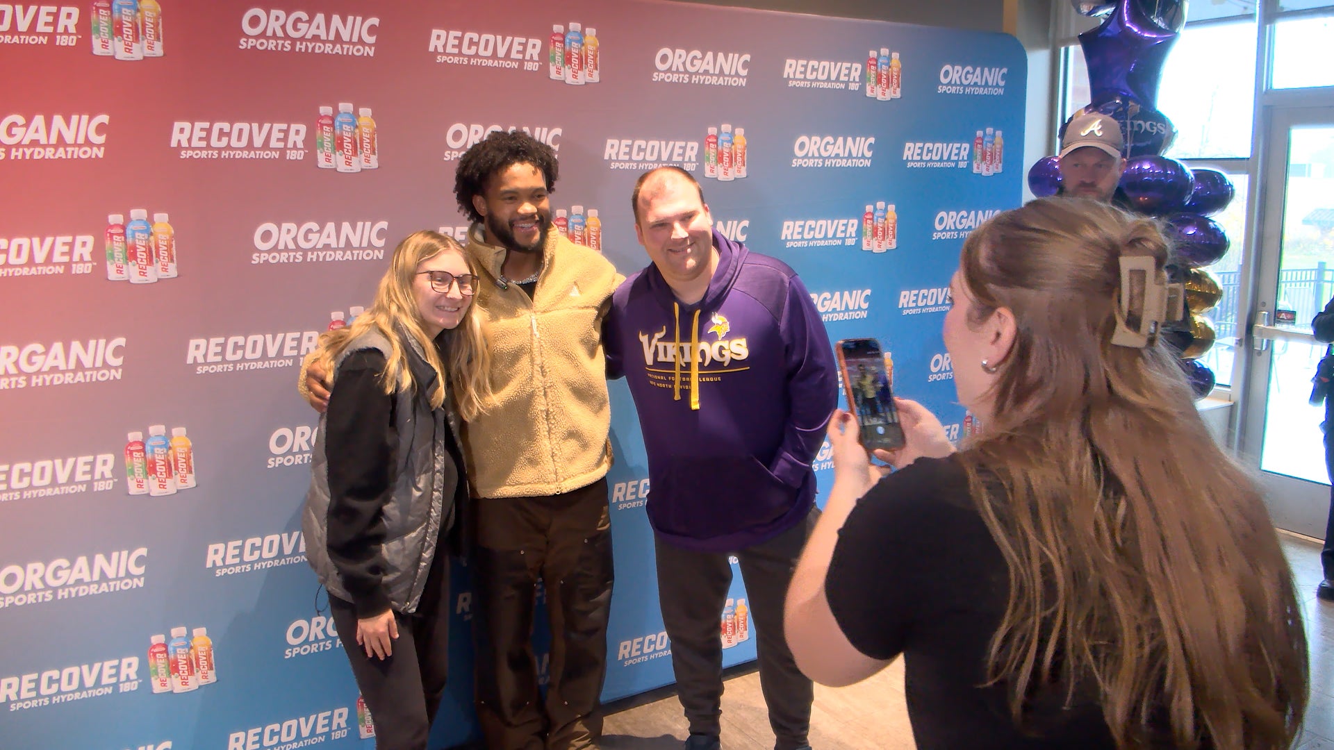 Kyler Murray thanks Vikings fans during New Hope appearance — Apple Valley Schools news
