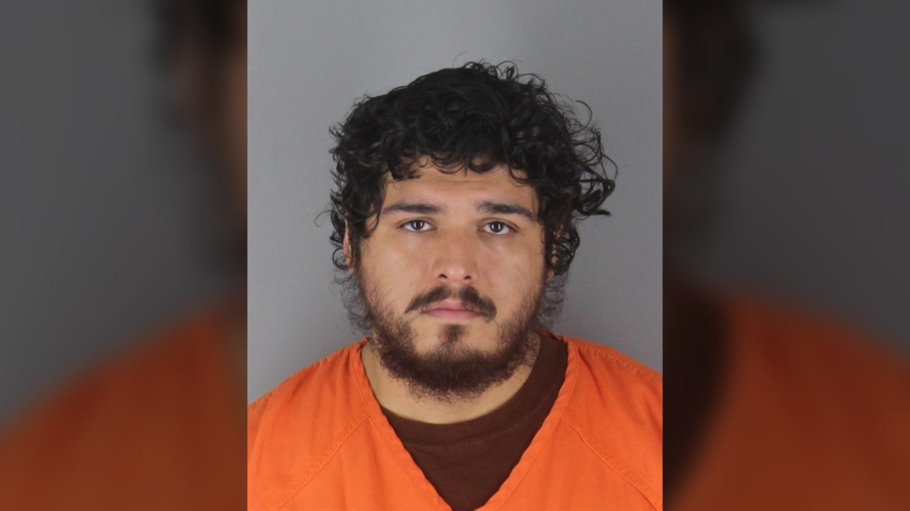 Charges: Bloomington man stabbed roommate while he was asleep, severely injuring him — Apple Valley Real Estate news